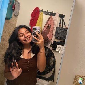 Meet your Posher, Mirna